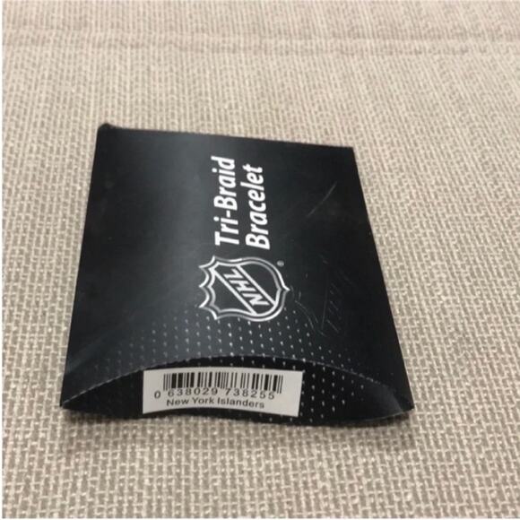 NHL New York Islanders White Braided Bracelet - Picture 6 of 7